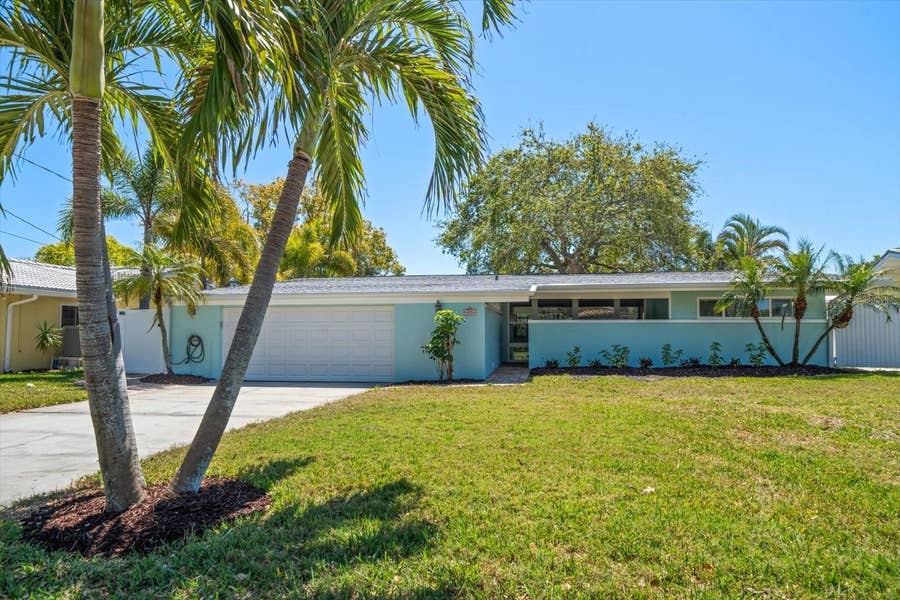 Property photo for 4036 CHURCH CREEK POINT, Largo, FL