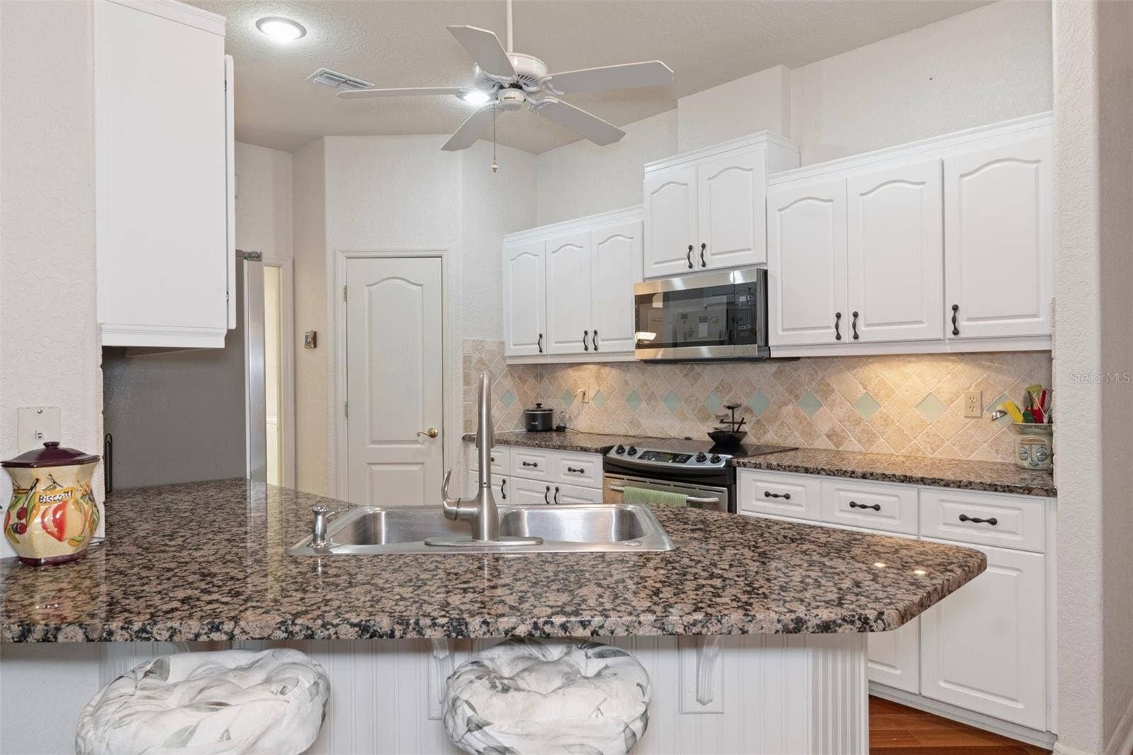 18241 AUTUMN LAKE BOULEVARD, Hudson, FL 34667 18241 AUTUMN LAKE BOULEVARD, Hudson, FL 34667