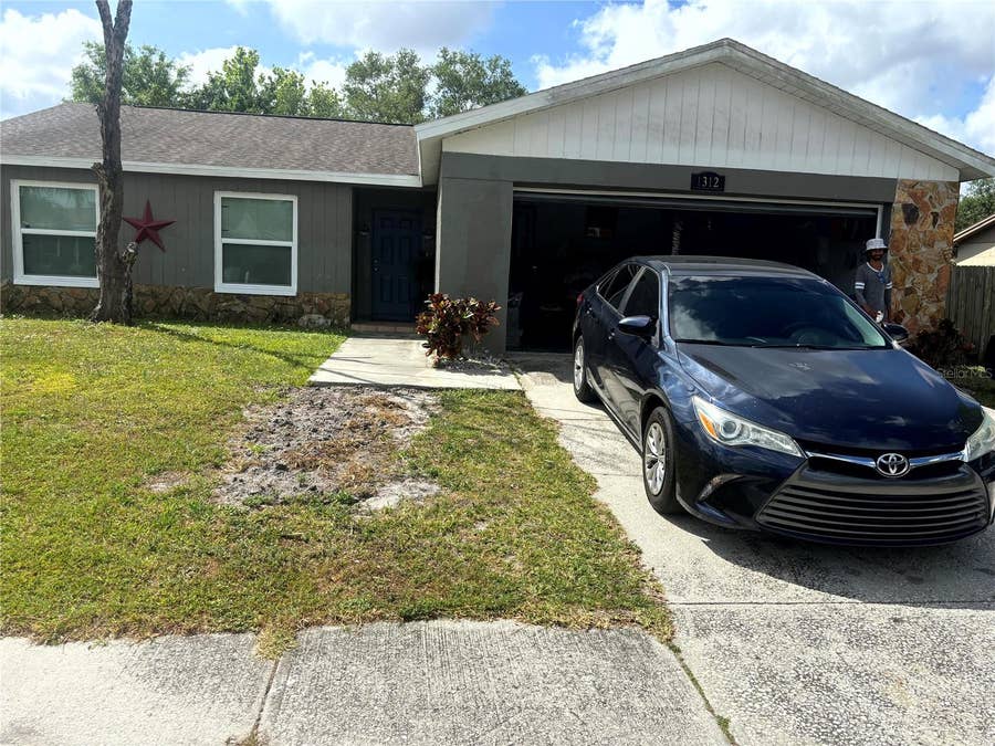 Property photo for 1312 FOXBORO DR., Brandon, FL