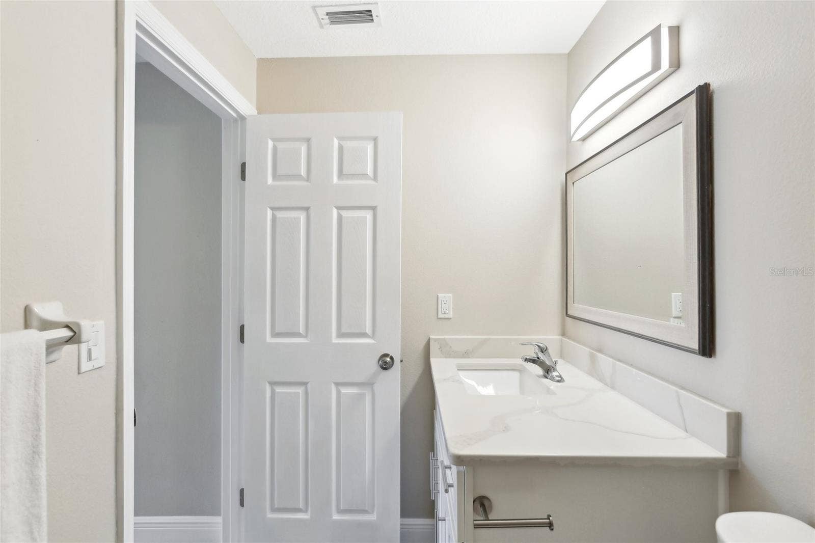 1203 16TH CIRCLE SE, Largo, FL 33771 1203 16TH CIRCLE SE, Largo, FL 33771
