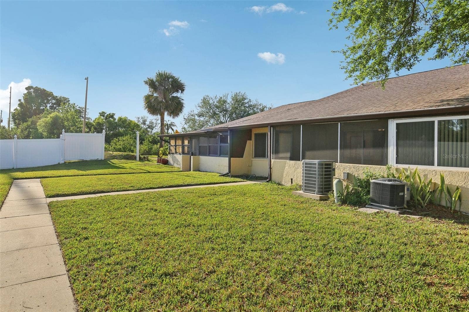 1203 16TH CIRCLE SE, Largo, FL 33771 1203 16TH CIRCLE SE, Largo, FL 33771