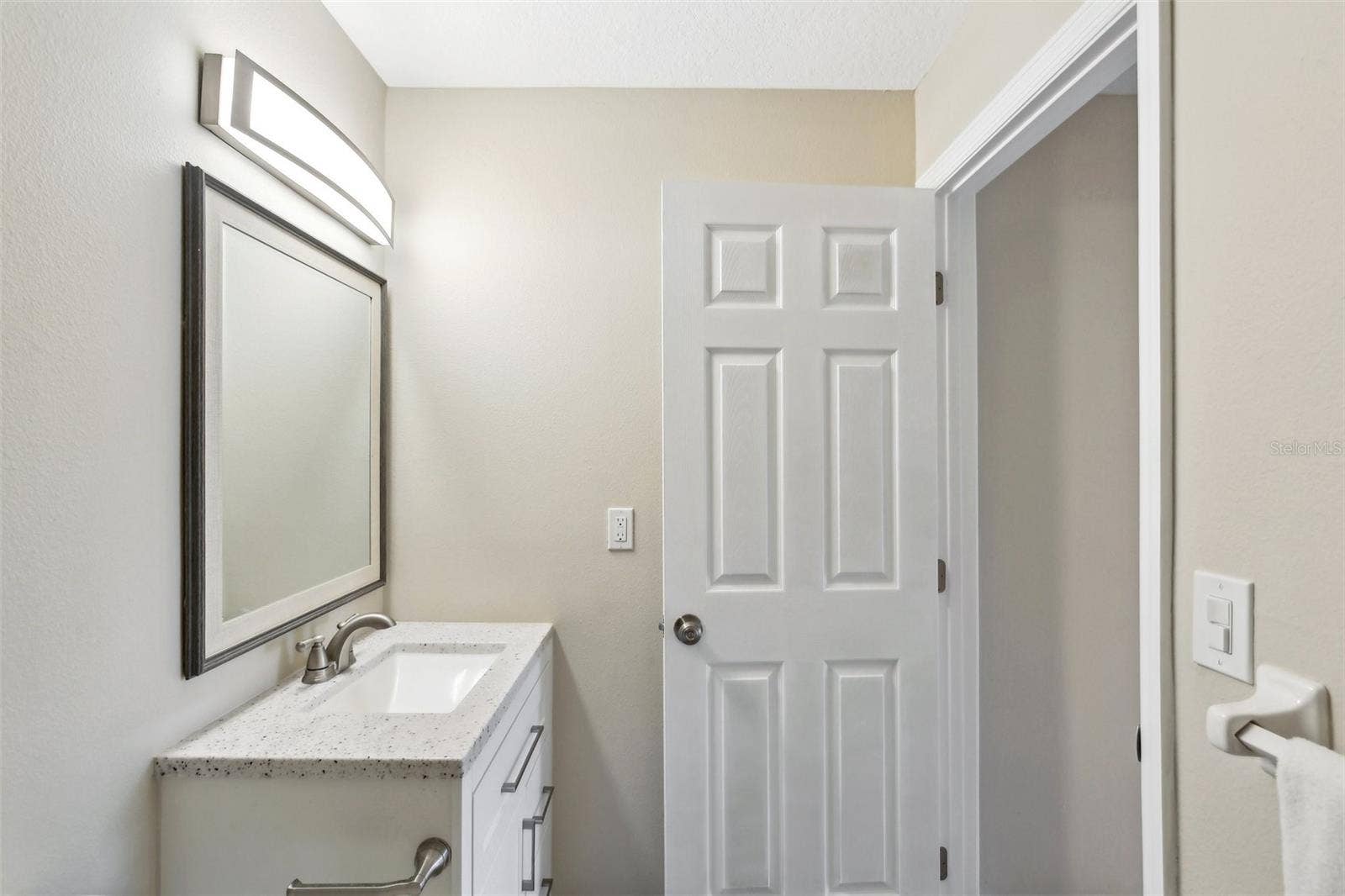 1203 16TH CIRCLE SE, Largo, FL 33771 1203 16TH CIRCLE SE, Largo, FL 33771
