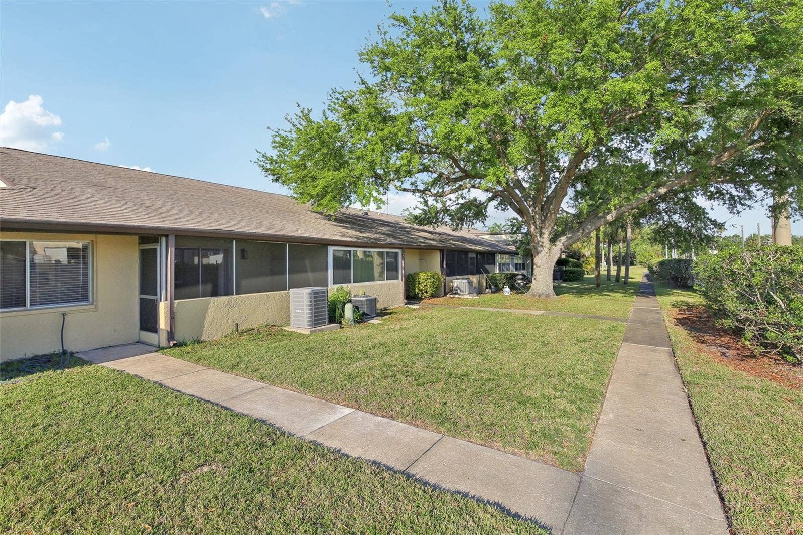 1203 16TH CIRCLE SE, Largo, FL 33771 1203 16TH CIRCLE SE, Largo, FL 33771