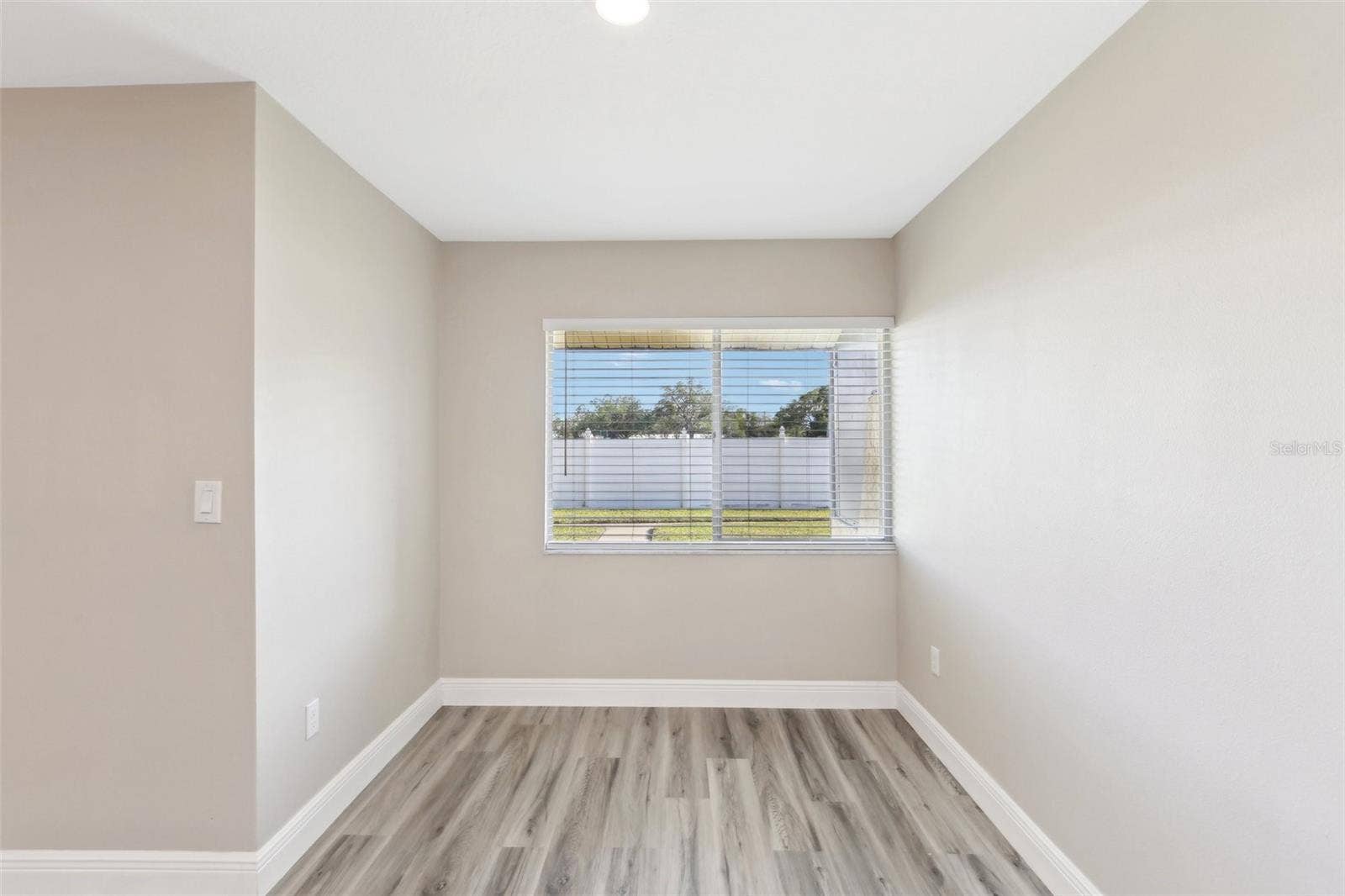1203 16TH CIRCLE SE, Largo, FL 33771 1203 16TH CIRCLE SE, Largo, FL 33771