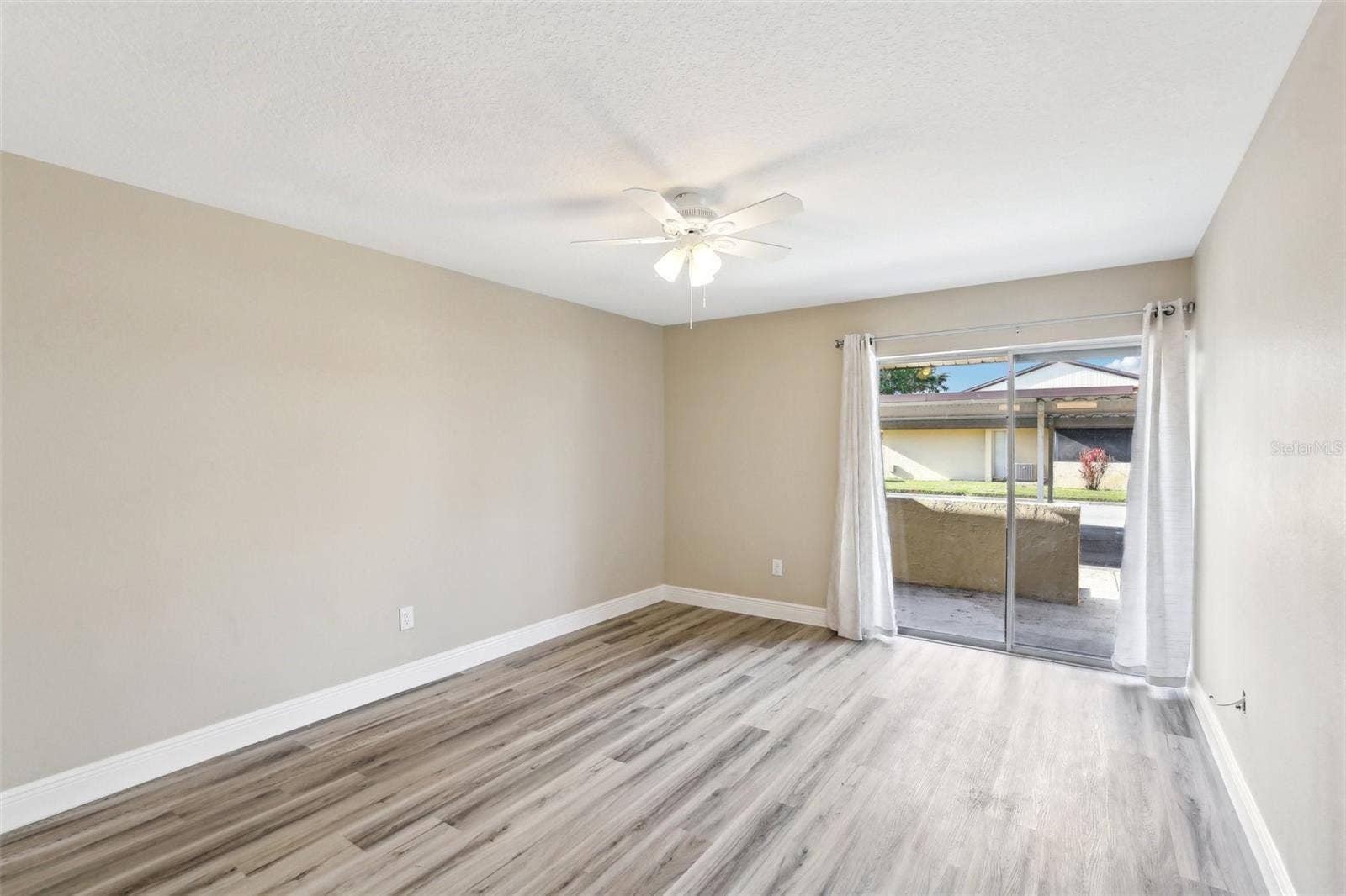 1203 16TH CIRCLE SE, Largo, FL 33771 1203 16TH CIRCLE SE, Largo, FL 33771