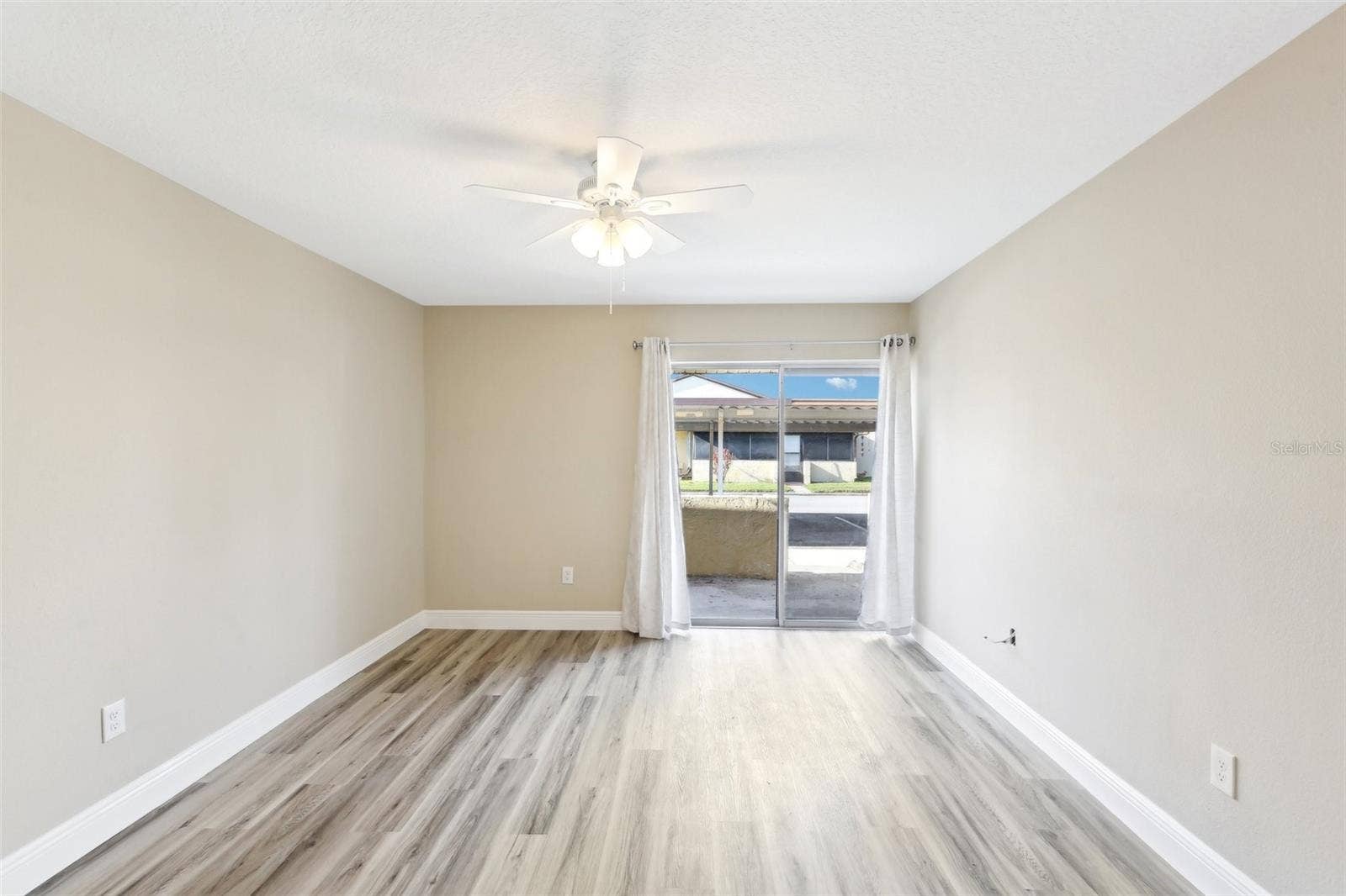 1203 16TH CIRCLE SE, Largo, FL 33771 1203 16TH CIRCLE SE, Largo, FL 33771