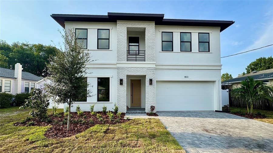 Property photo for 803 W WOODLAWN AVENUE, Tampa, FL