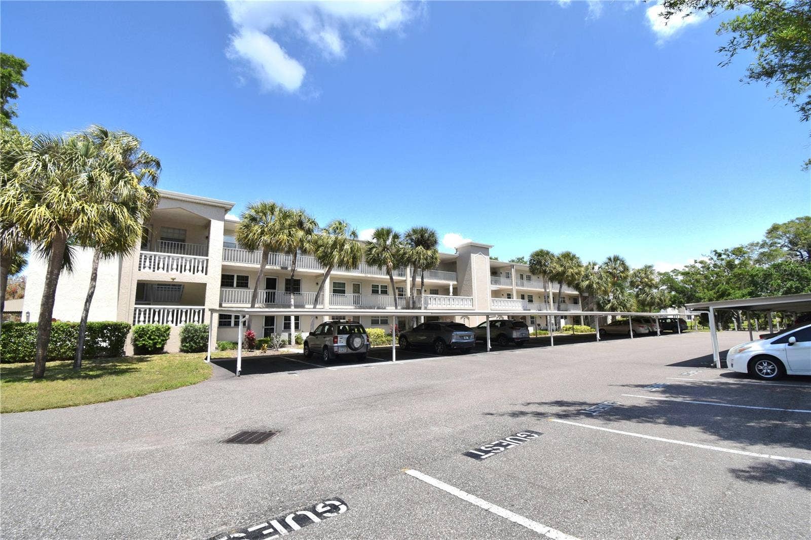 940 VIRGINIA STREET, #304, Dunedin, FL 34698 940 VIRGINIA STREET, #304, Dunedin, FL 34698