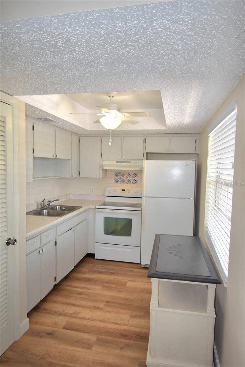 940 VIRGINIA STREET, #304, Dunedin, FL 34698 940 VIRGINIA STREET, #304, Dunedin, FL 34698