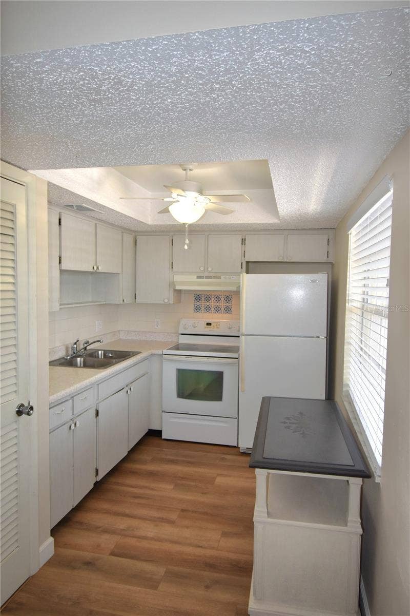 940 VIRGINIA STREET, #304, Dunedin, FL 34698 940 VIRGINIA STREET, #304, Dunedin, FL 34698