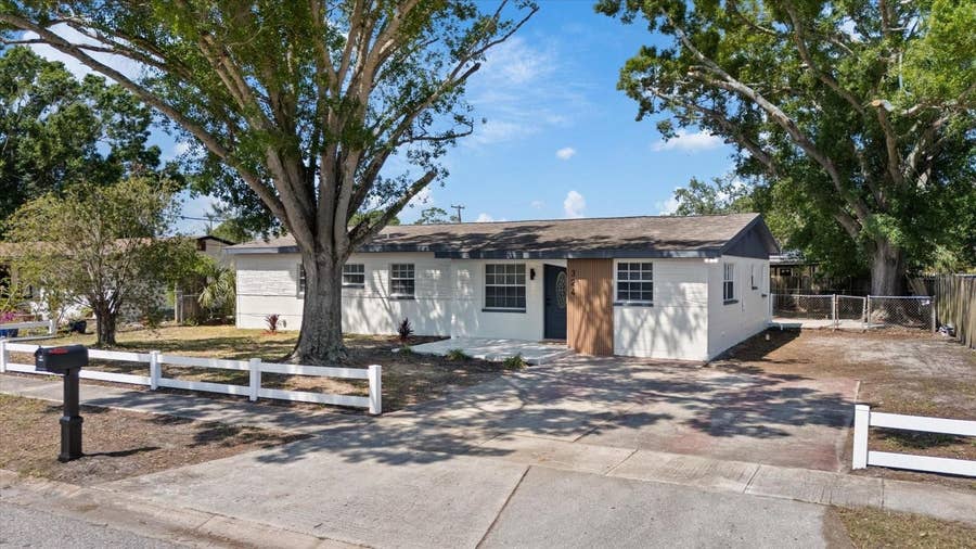 Property photo for 324 COUNTRY CLUB DRIVE, Oldsmar, FL
