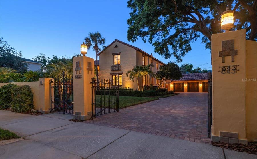 Property photo for 843 17TH AVENUE N, St Petersburg, FL