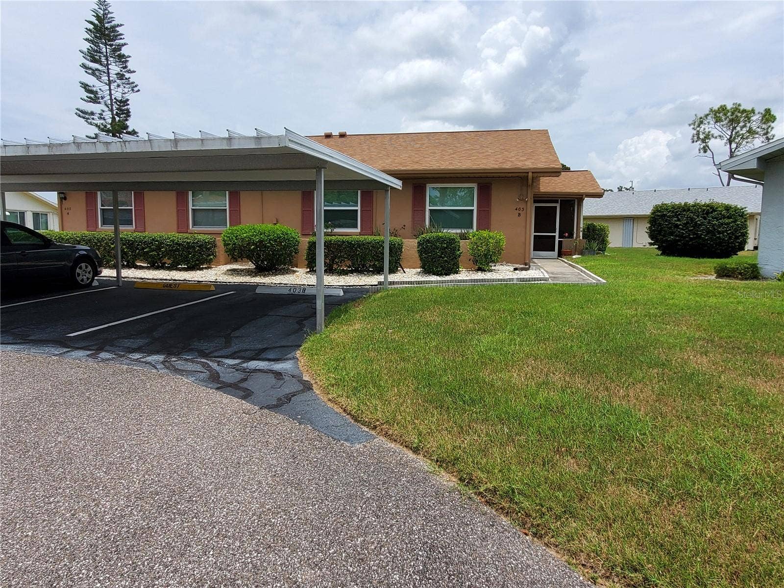 403 FINCHLEY COURT, #B, Sun City Center, FL 33573