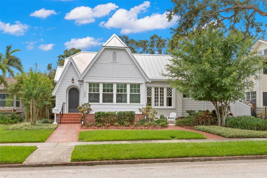 Property photo for 626 16TH AVENUE NE, St Petersburg, FL