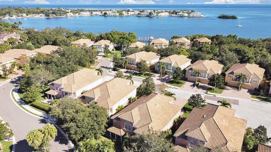 Property photo for 184 BANYAN BAY DRIVE, St Petersburg, FL