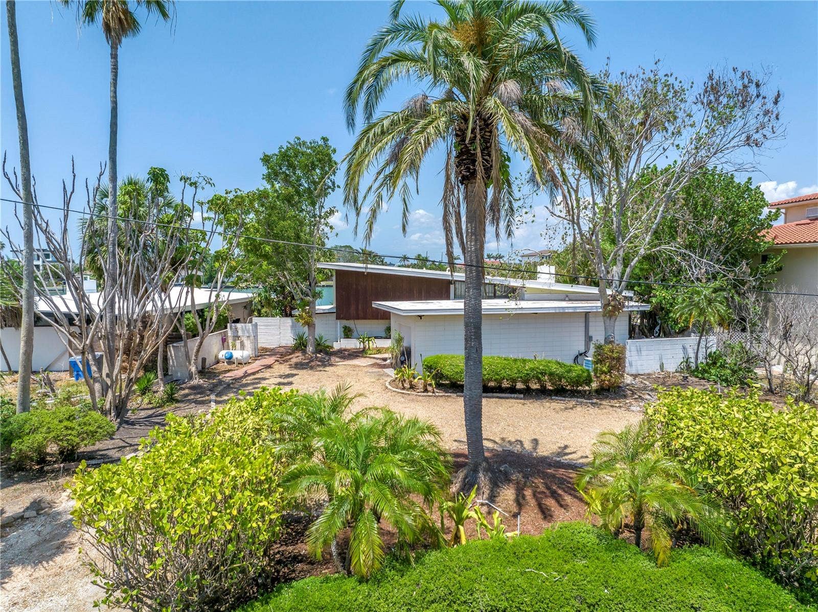 31 DOLPHIN DRIVE, Treasure Island, FL 33706 31 DOLPHIN DRIVE, Treasure Island, FL 33706
