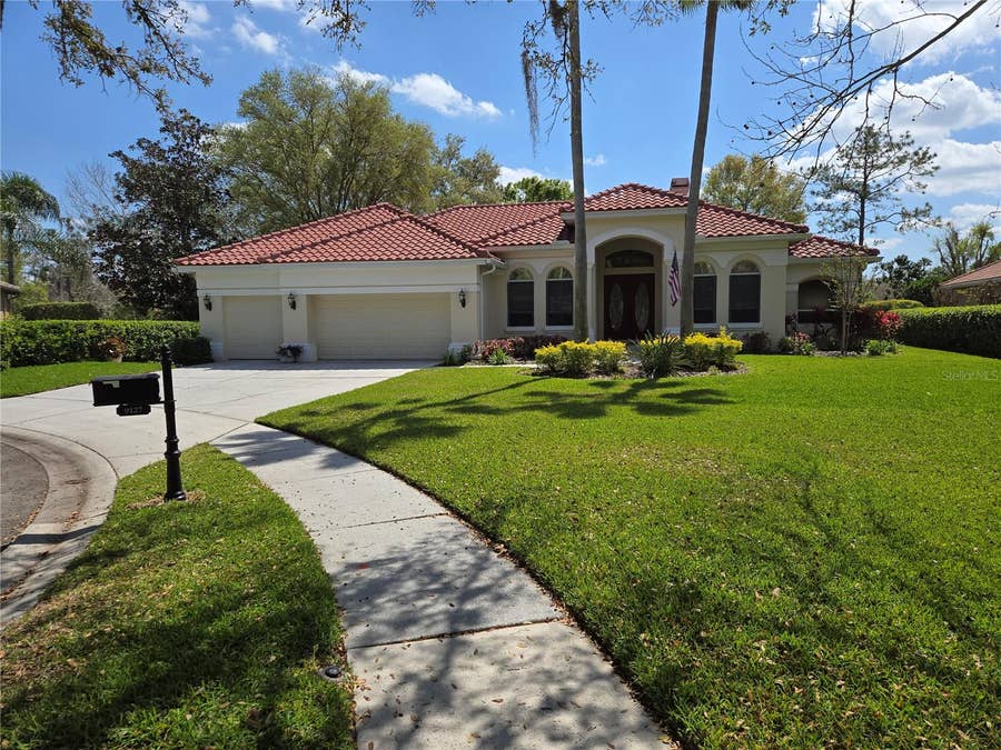 Property photo for 9127 WOODRIDGE RUN DRIVE, Tampa, FL
