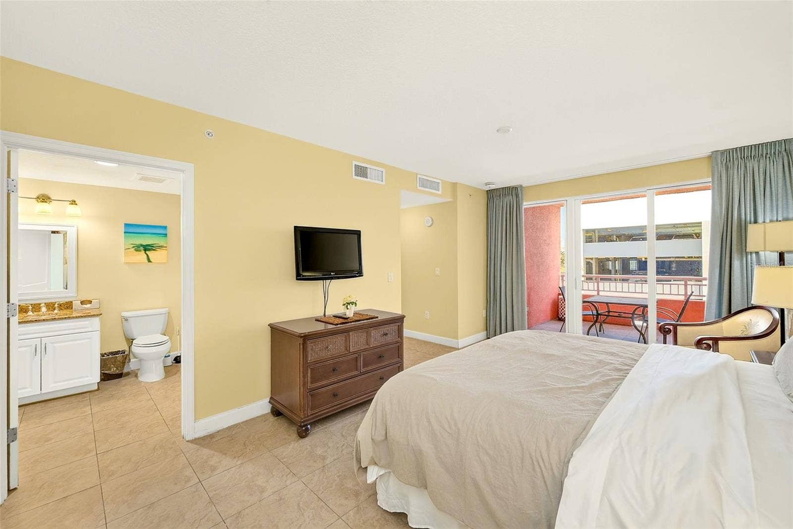 301 S GULFVIEW BOULEVARD, #301, Clearwater Beach, FL 33767