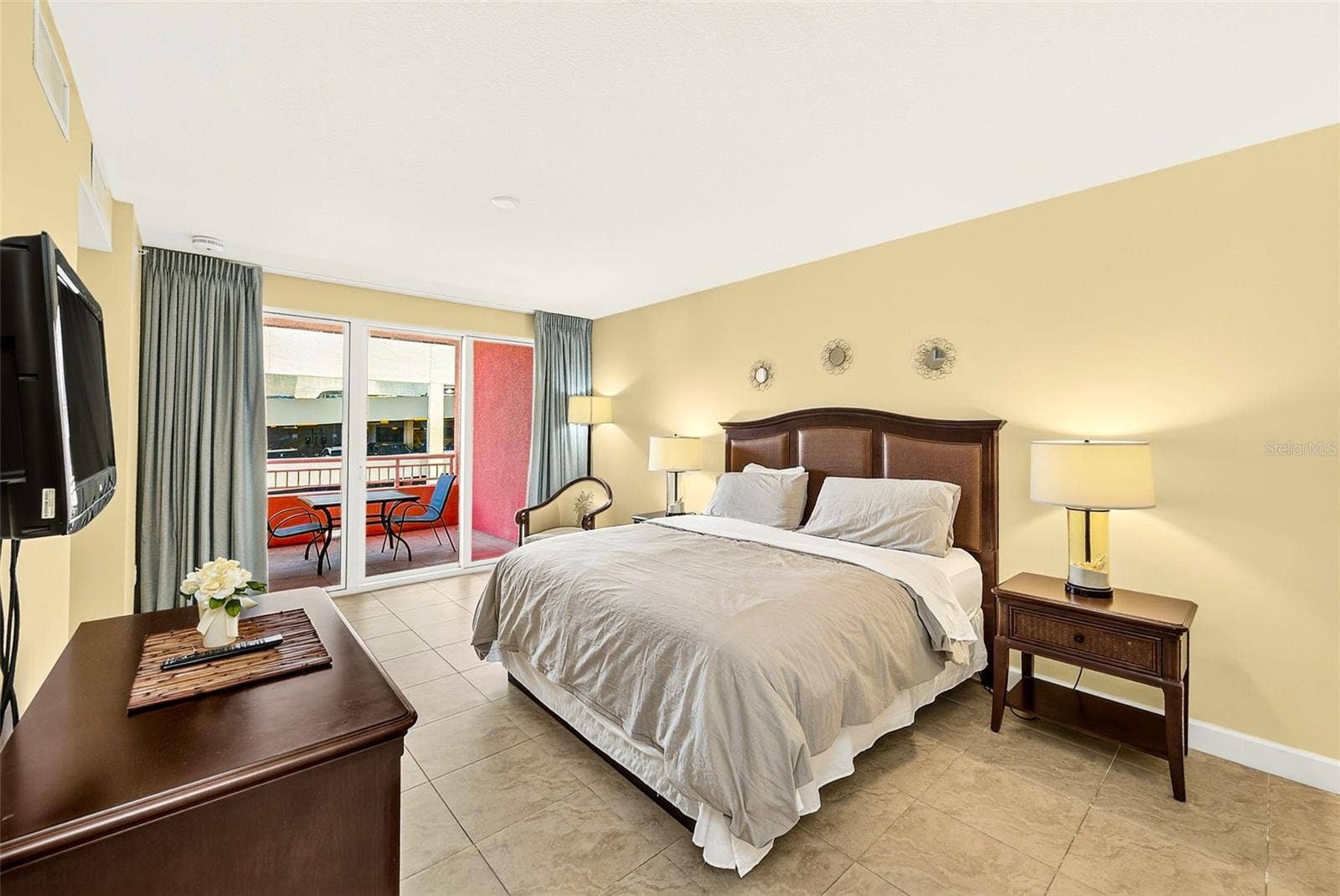 301 S GULFVIEW BOULEVARD, #301, Clearwater Beach, FL 33767