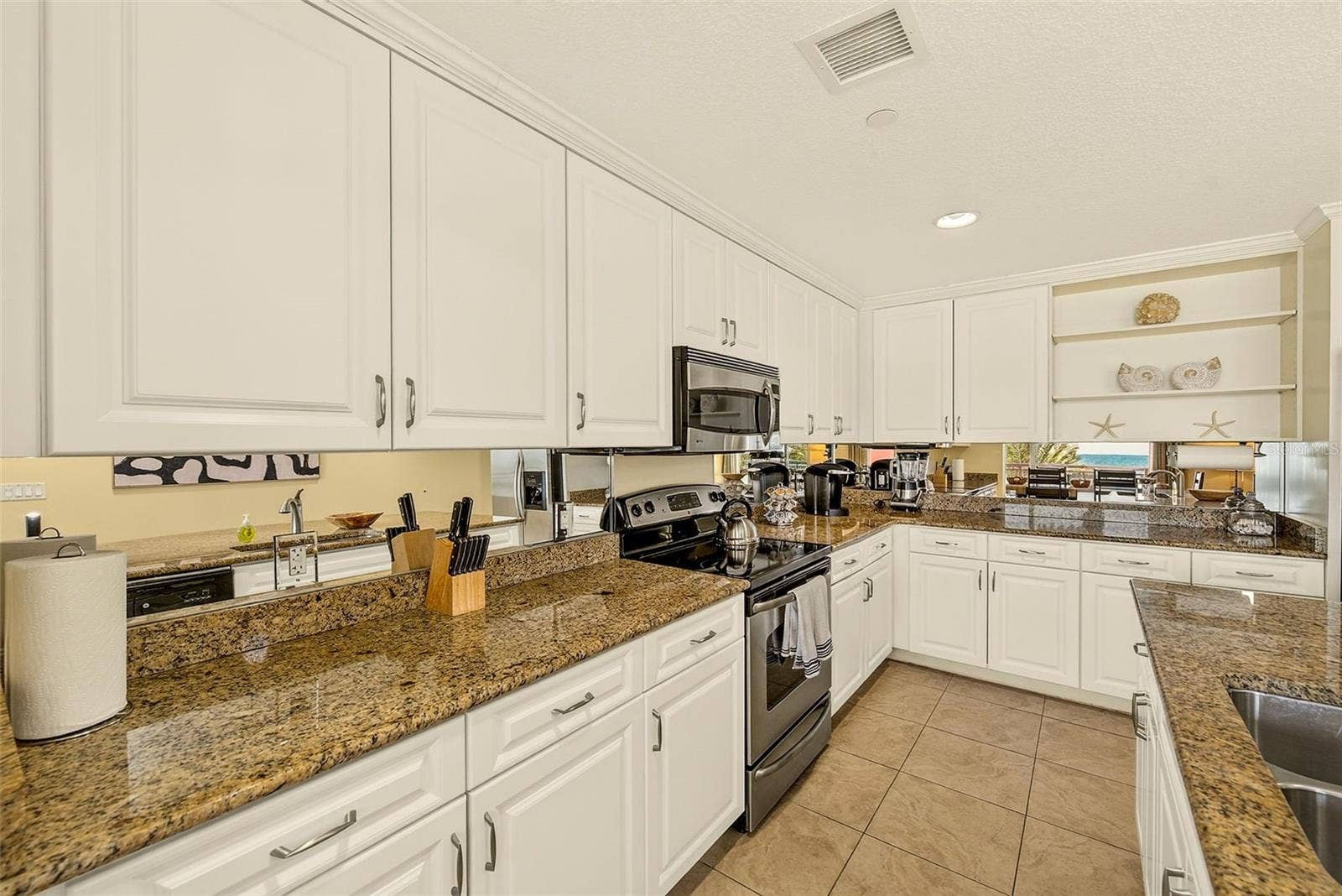 301 S GULFVIEW BOULEVARD, #301, Clearwater Beach, FL 33767