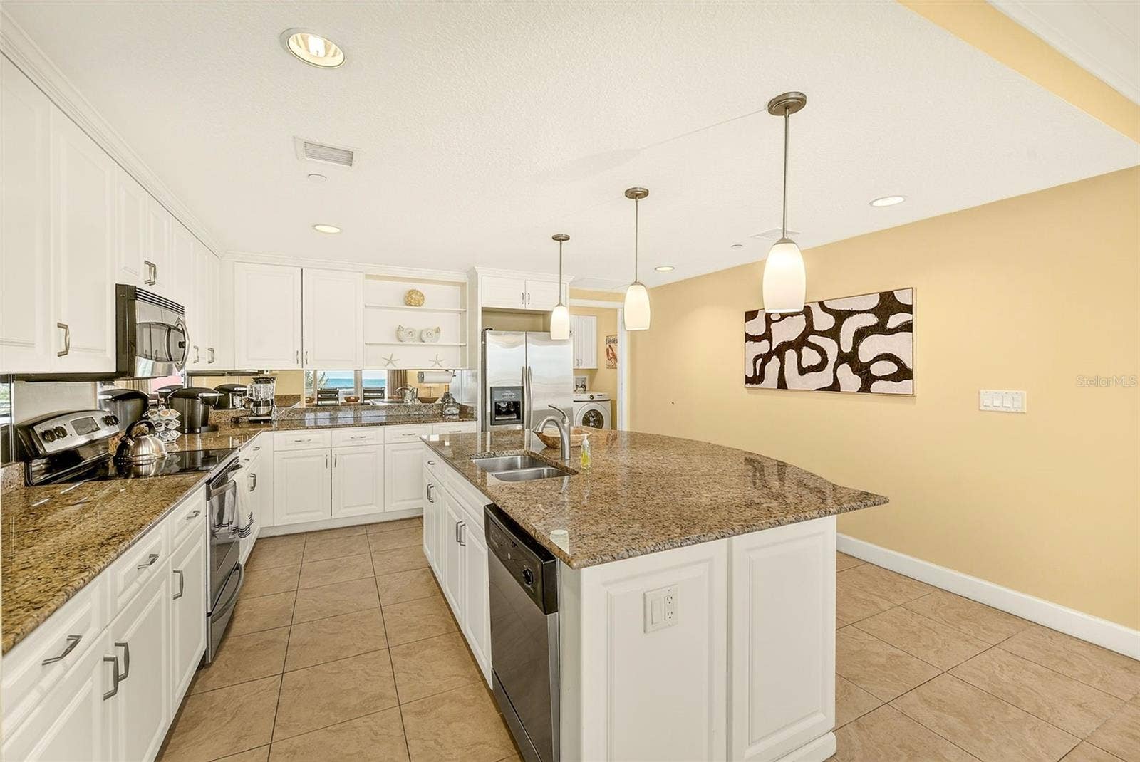 301 S GULFVIEW BOULEVARD, #301, Clearwater Beach, FL 33767