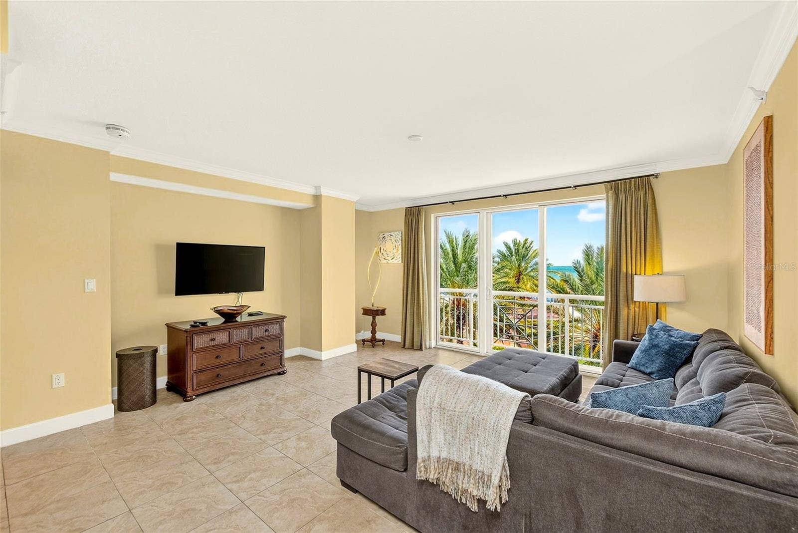 301 S GULFVIEW BOULEVARD, #301, Clearwater Beach, FL 33767