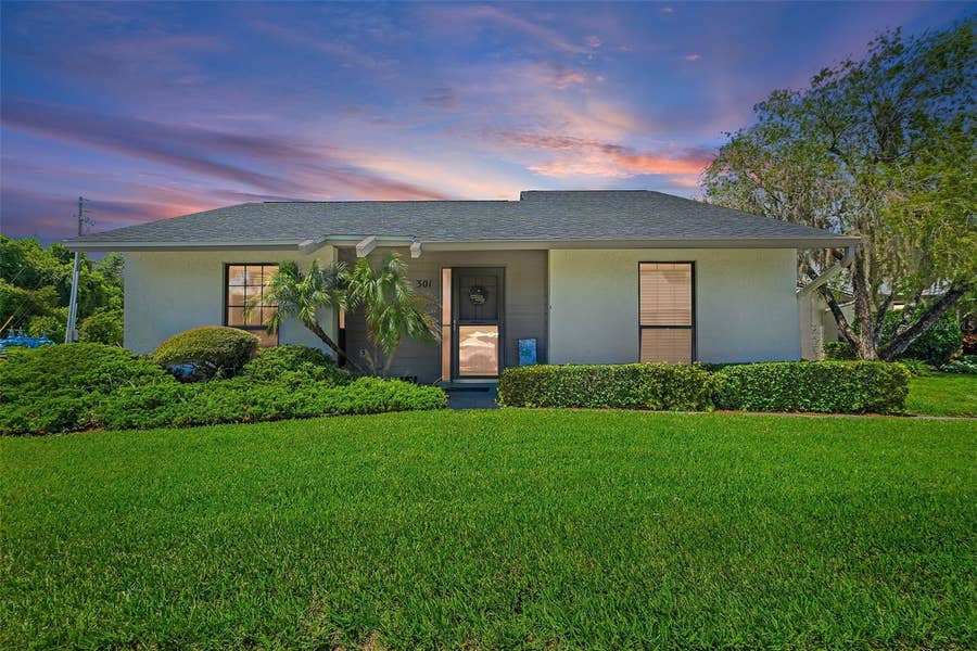 Property photo for 301 WINDRUSH LOOP, Tarpon Springs, FL