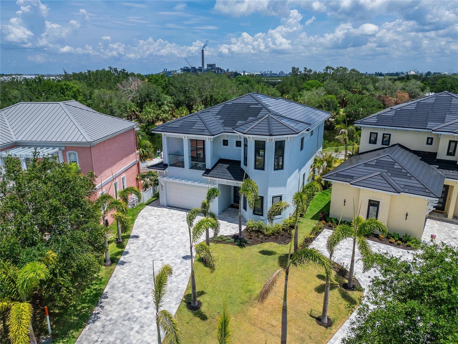 6520 SIMONE SHORES CIRCLE, Apollo Beach, FL 33572 6520 SIMONE SHORES CIRCLE, Apollo Beach, FL 33572