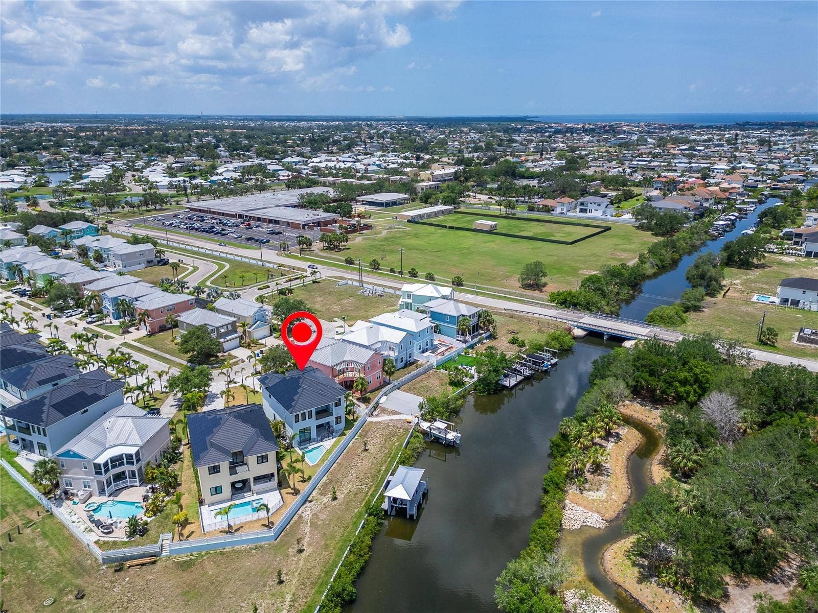 6520 SIMONE SHORES CIRCLE, Apollo Beach, FL 33572 6520 SIMONE SHORES CIRCLE, Apollo Beach, FL 33572