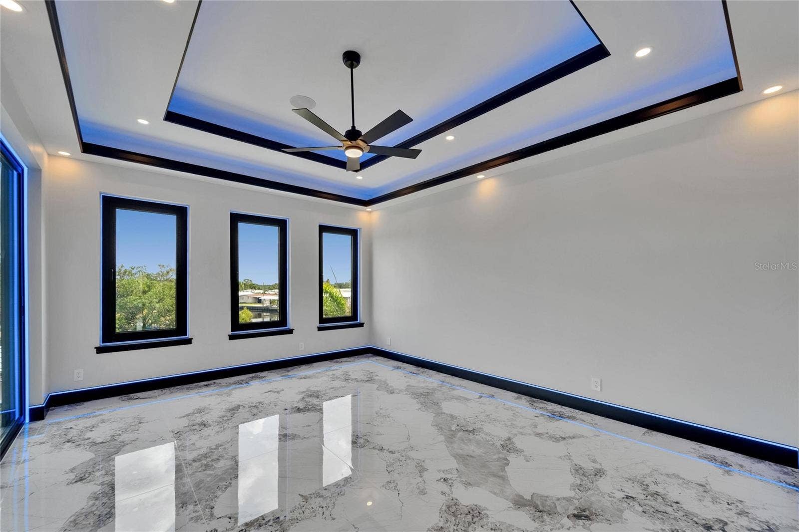 6520 SIMONE SHORES CIRCLE, Apollo Beach, FL 33572 6520 SIMONE SHORES CIRCLE, Apollo Beach, FL 33572