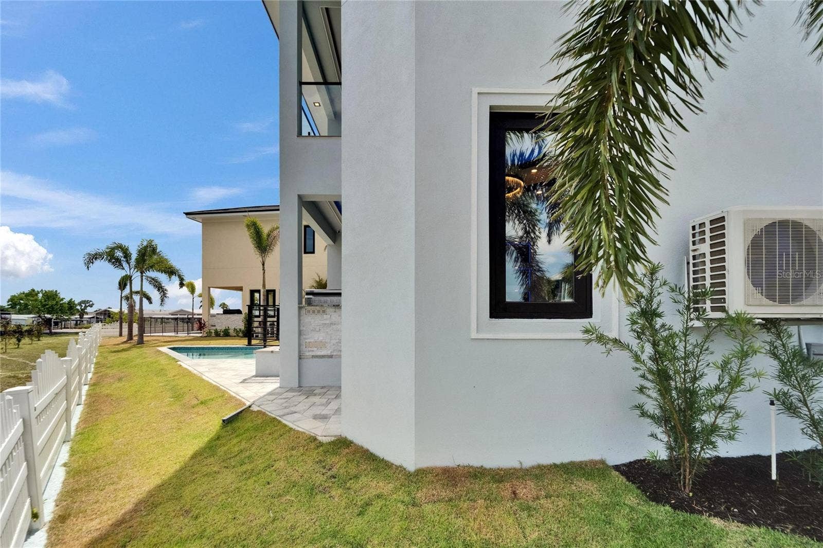 6520 SIMONE SHORES CIRCLE, Apollo Beach, FL 33572 6520 SIMONE SHORES CIRCLE, Apollo Beach, FL 33572