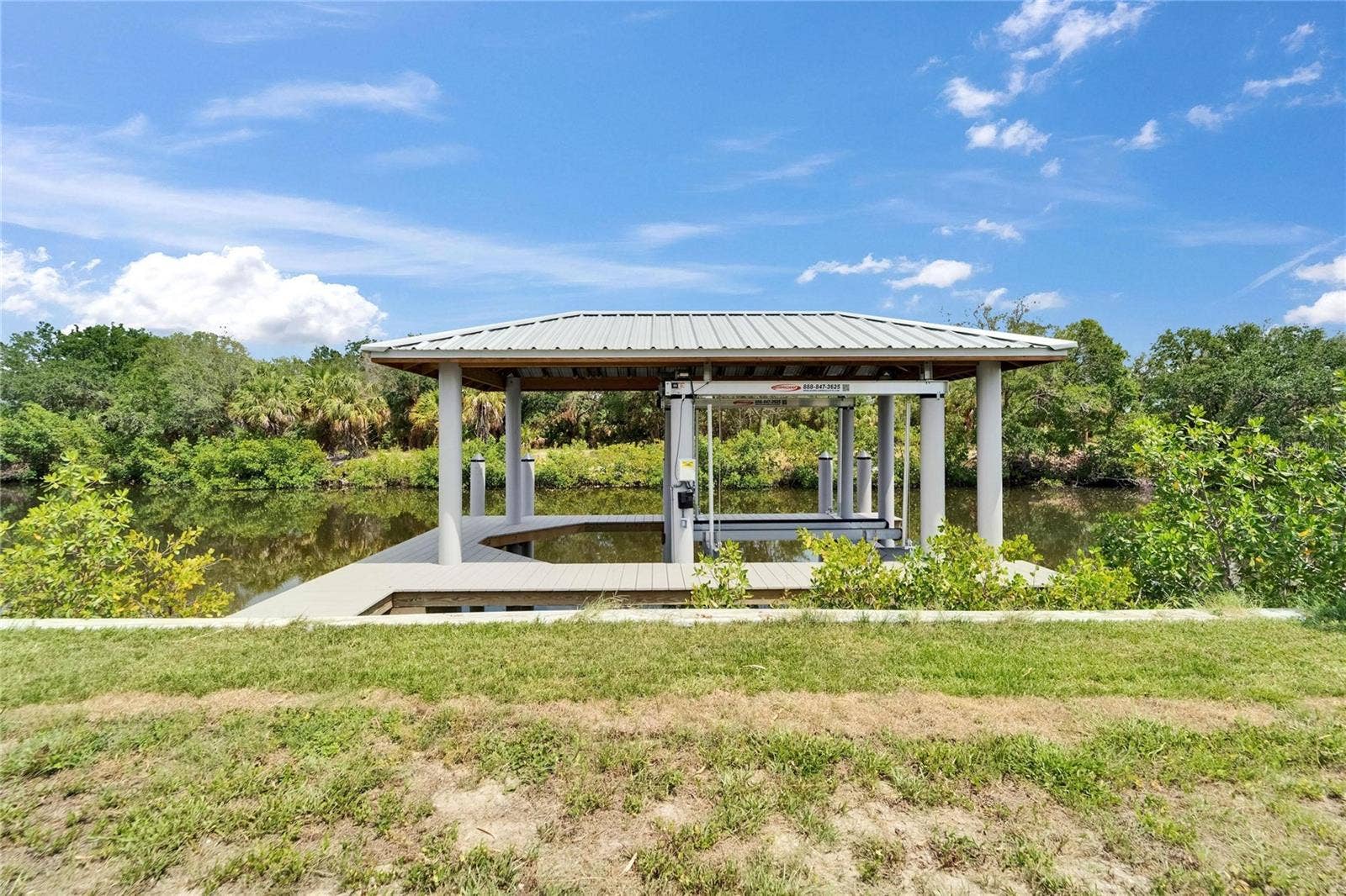 6520 SIMONE SHORES CIRCLE, Apollo Beach, FL 33572 6520 SIMONE SHORES CIRCLE, Apollo Beach, FL 33572