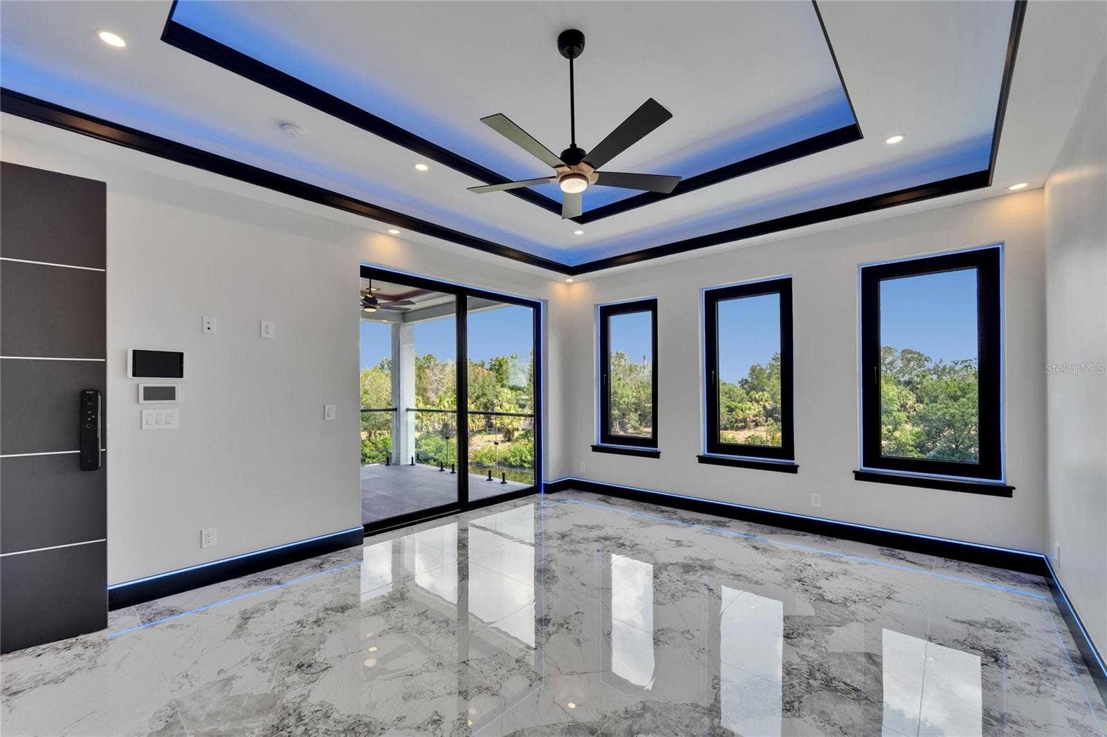 6520 SIMONE SHORES CIRCLE, Apollo Beach, FL 33572 6520 SIMONE SHORES CIRCLE, Apollo Beach, FL 33572