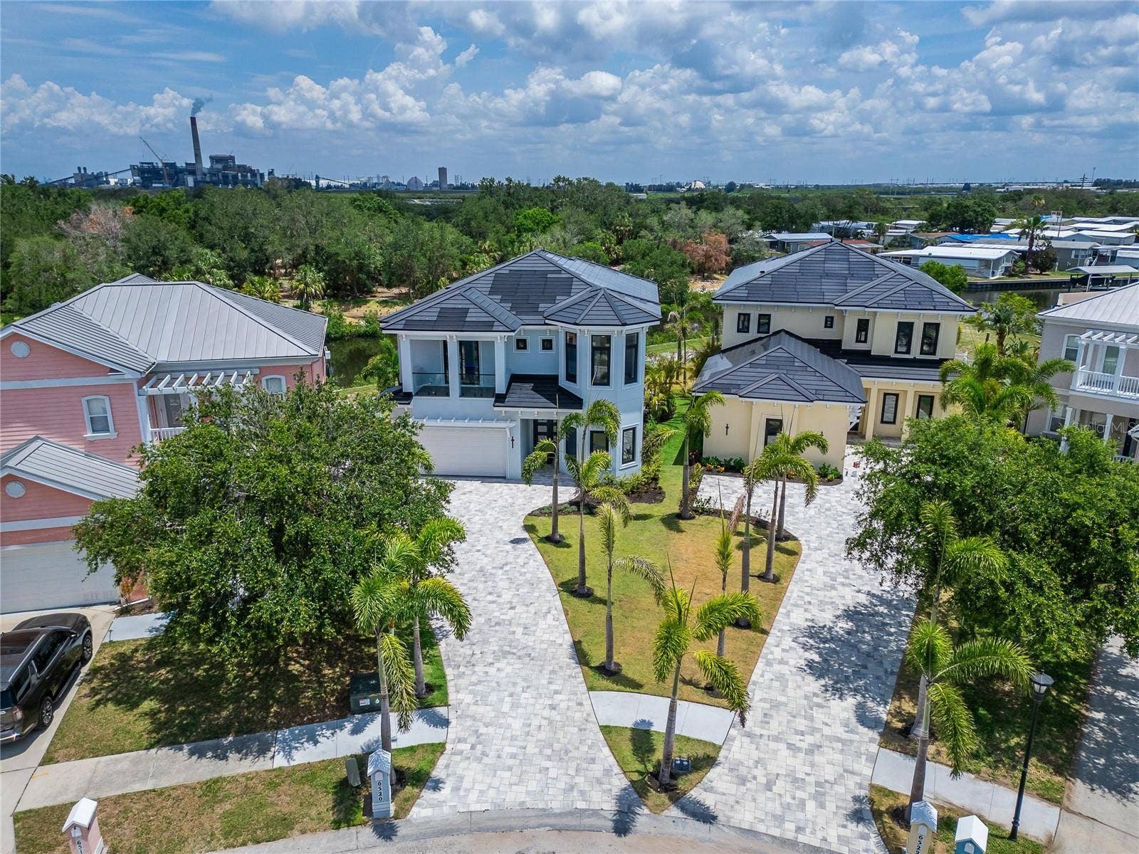 6520 SIMONE SHORES CIRCLE, Apollo Beach, FL 33572 6520 SIMONE SHORES CIRCLE, Apollo Beach, FL 33572