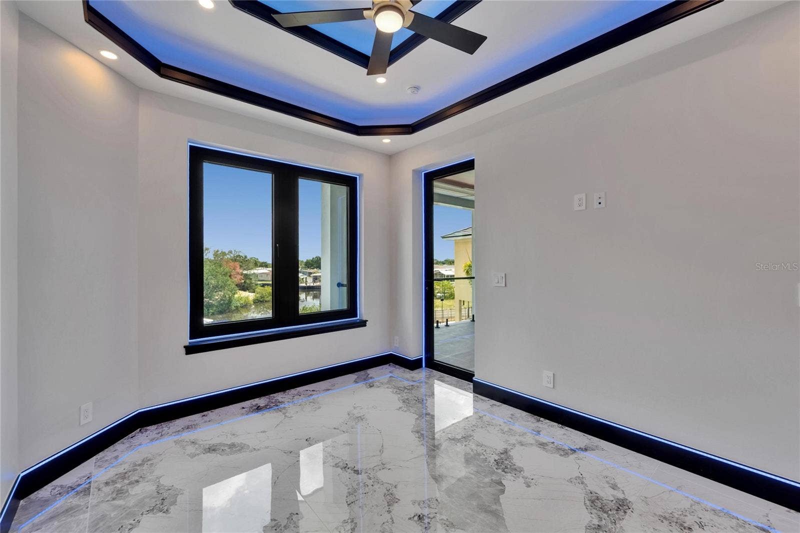 6520 SIMONE SHORES CIRCLE, Apollo Beach, FL 33572 6520 SIMONE SHORES CIRCLE, Apollo Beach, FL 33572