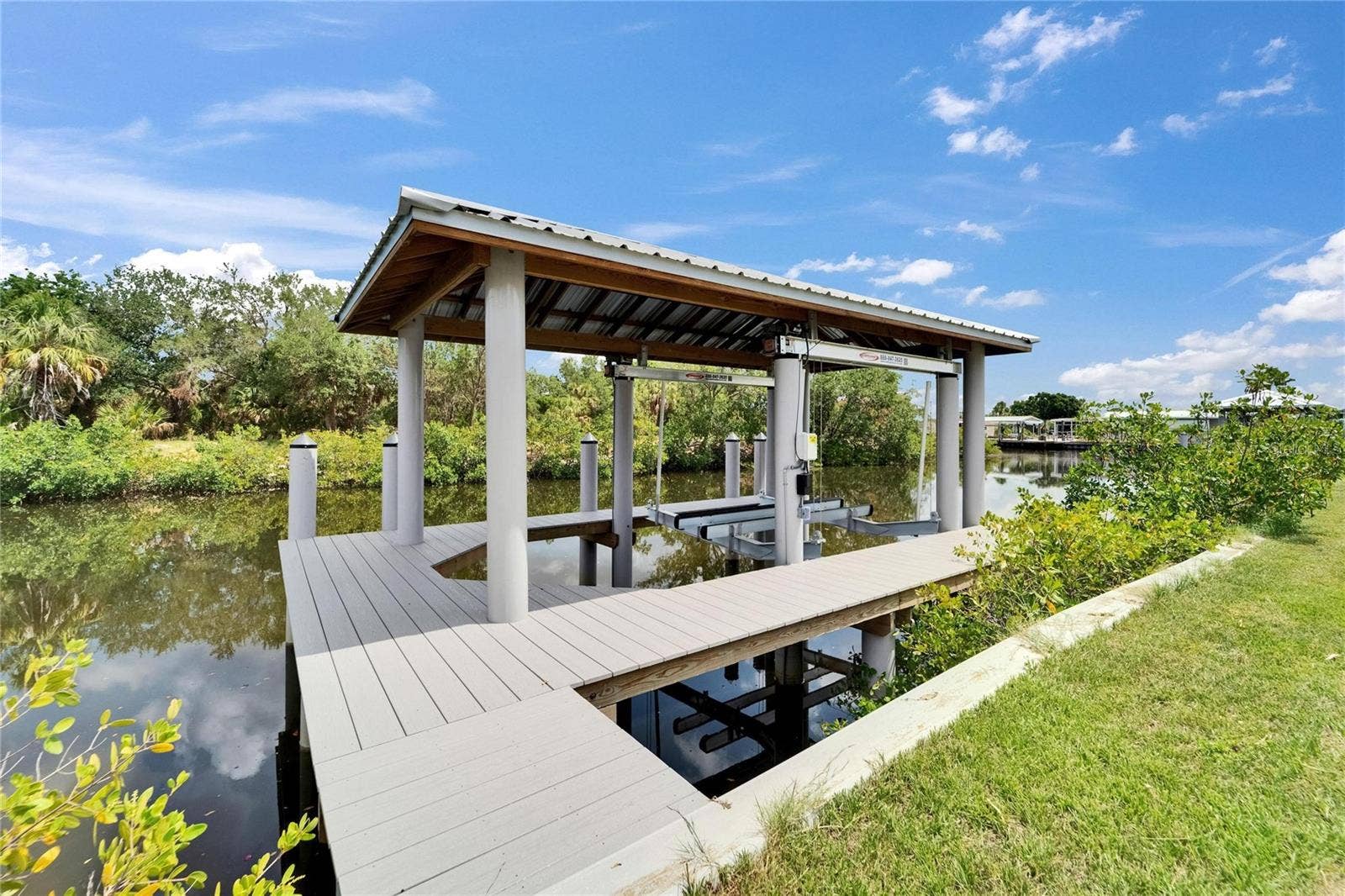6520 SIMONE SHORES CIRCLE, Apollo Beach, FL 33572 6520 SIMONE SHORES CIRCLE, Apollo Beach, FL 33572