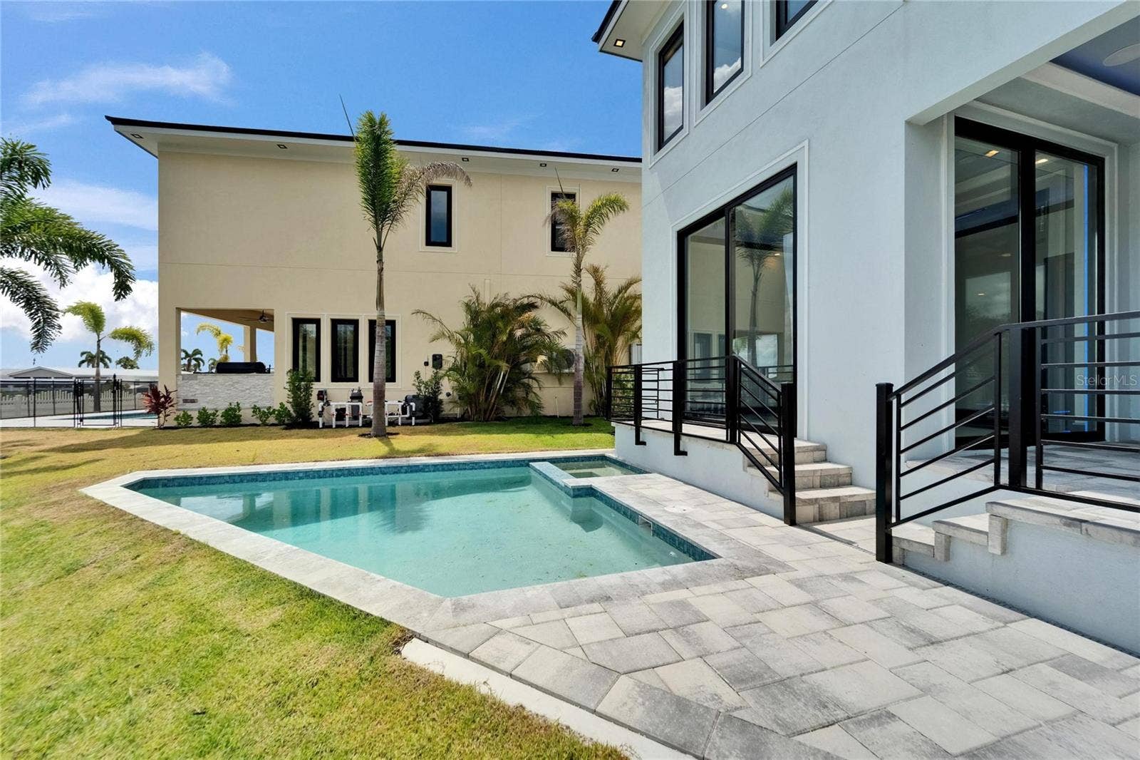 6520 SIMONE SHORES CIRCLE, Apollo Beach, FL 33572 6520 SIMONE SHORES CIRCLE, Apollo Beach, FL 33572