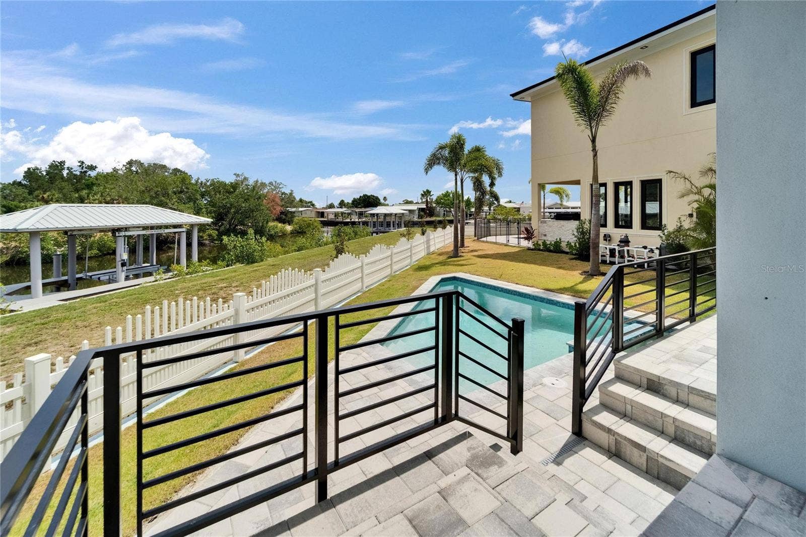 6520 SIMONE SHORES CIRCLE, Apollo Beach, FL 33572 6520 SIMONE SHORES CIRCLE, Apollo Beach, FL 33572