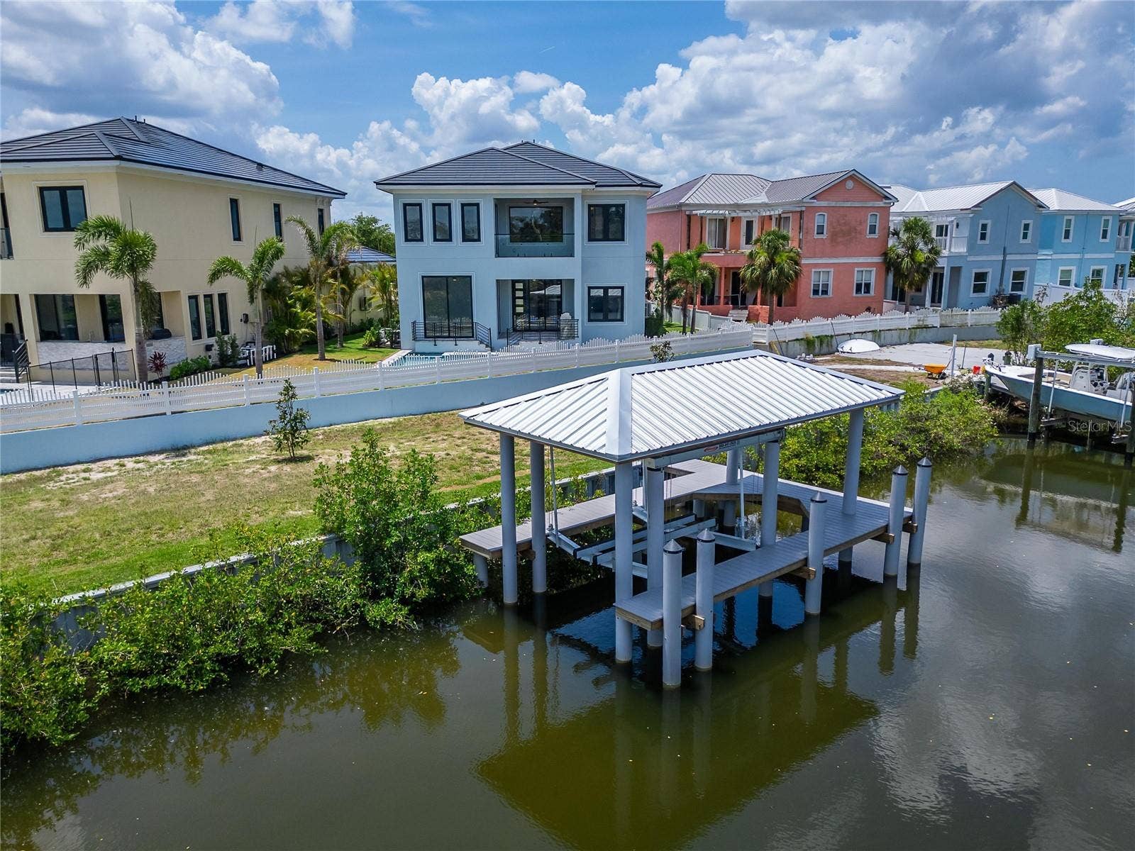 6520 SIMONE SHORES CIRCLE, Apollo Beach, FL 33572 6520 SIMONE SHORES CIRCLE, Apollo Beach, FL 33572