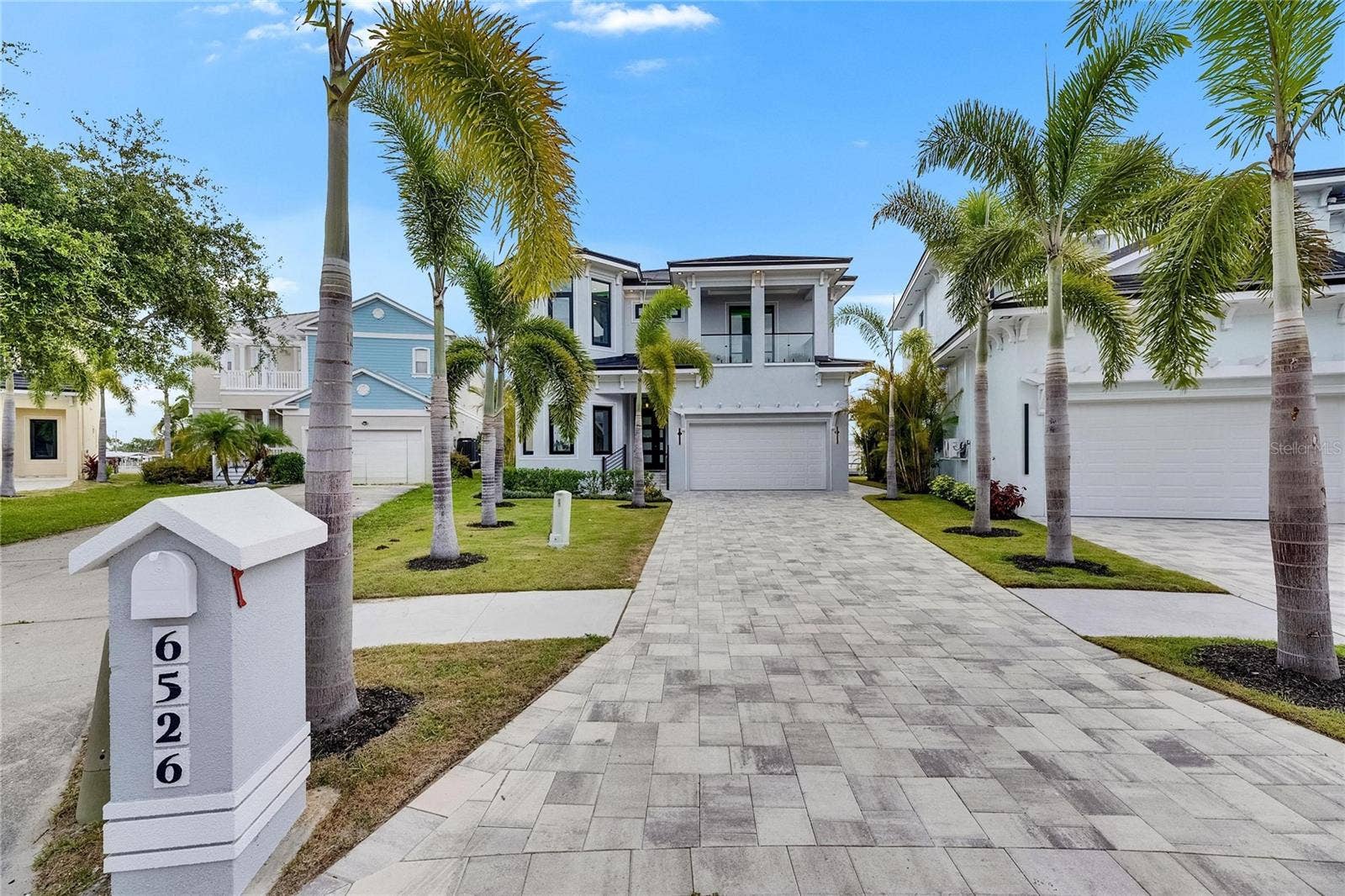 6526 SIMONE SHORES CIRCLE, Apollo Beach, FL 33572 6526 SIMONE SHORES CIRCLE, Apollo Beach, FL 33572