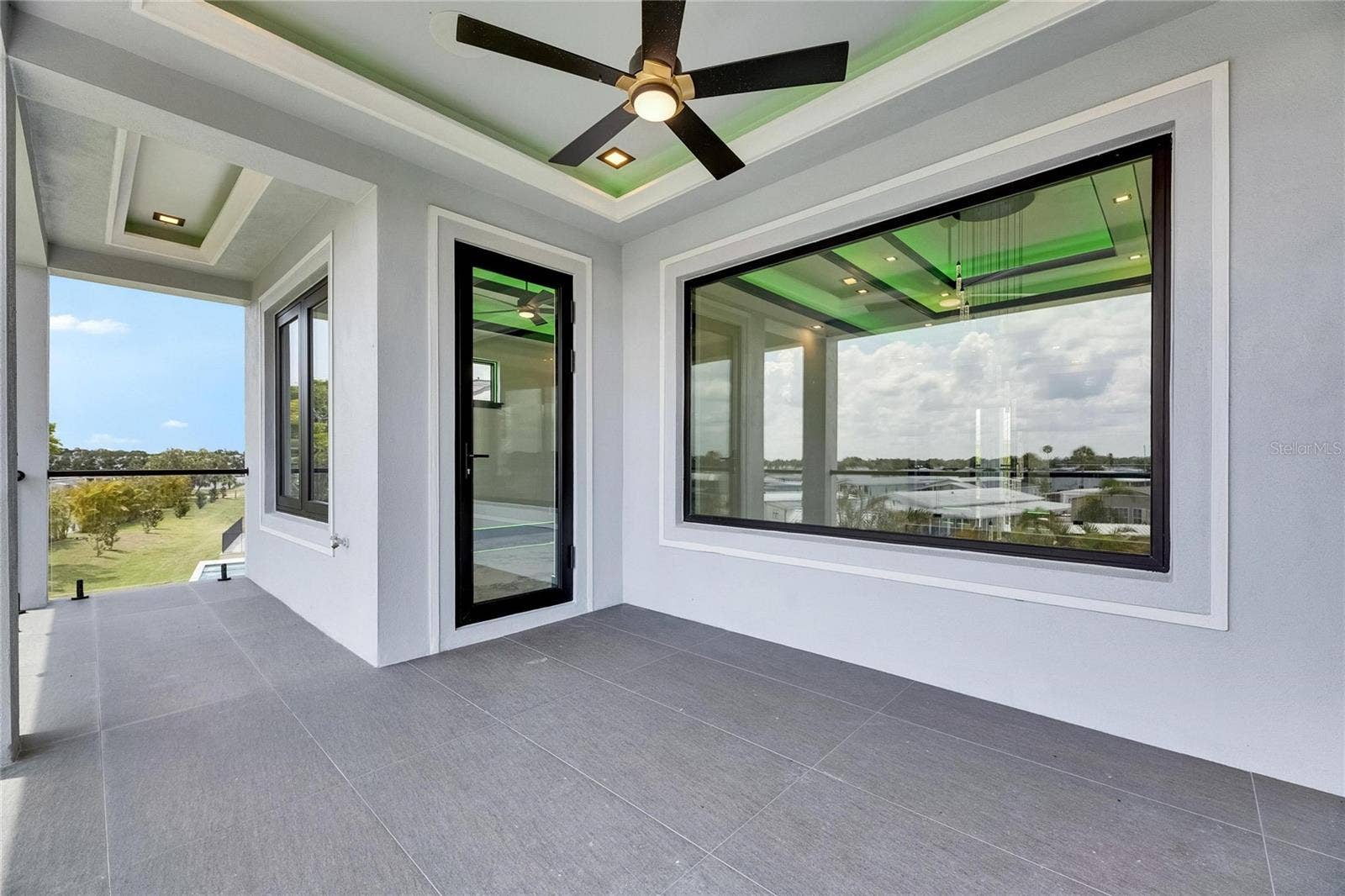 6526 SIMONE SHORES CIRCLE, Apollo Beach, FL 33572 6526 SIMONE SHORES CIRCLE, Apollo Beach, FL 33572