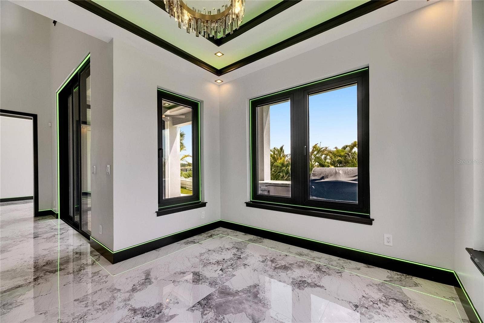 6526 SIMONE SHORES CIRCLE, Apollo Beach, FL 33572 6526 SIMONE SHORES CIRCLE, Apollo Beach, FL 33572