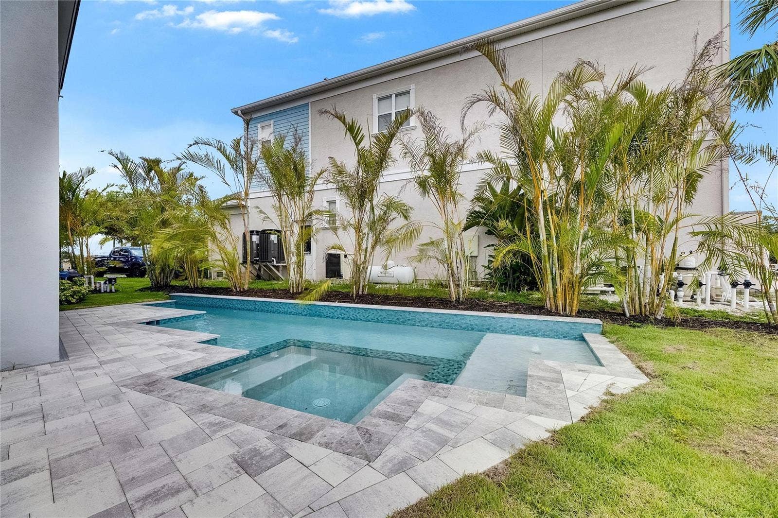 6526 SIMONE SHORES CIRCLE, Apollo Beach, FL 33572 6526 SIMONE SHORES CIRCLE, Apollo Beach, FL 33572