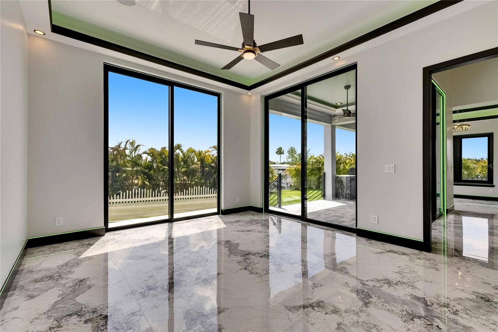 6526 SIMONE SHORES CIRCLE, Apollo Beach, FL 33572 6526 SIMONE SHORES CIRCLE, Apollo Beach, FL 33572