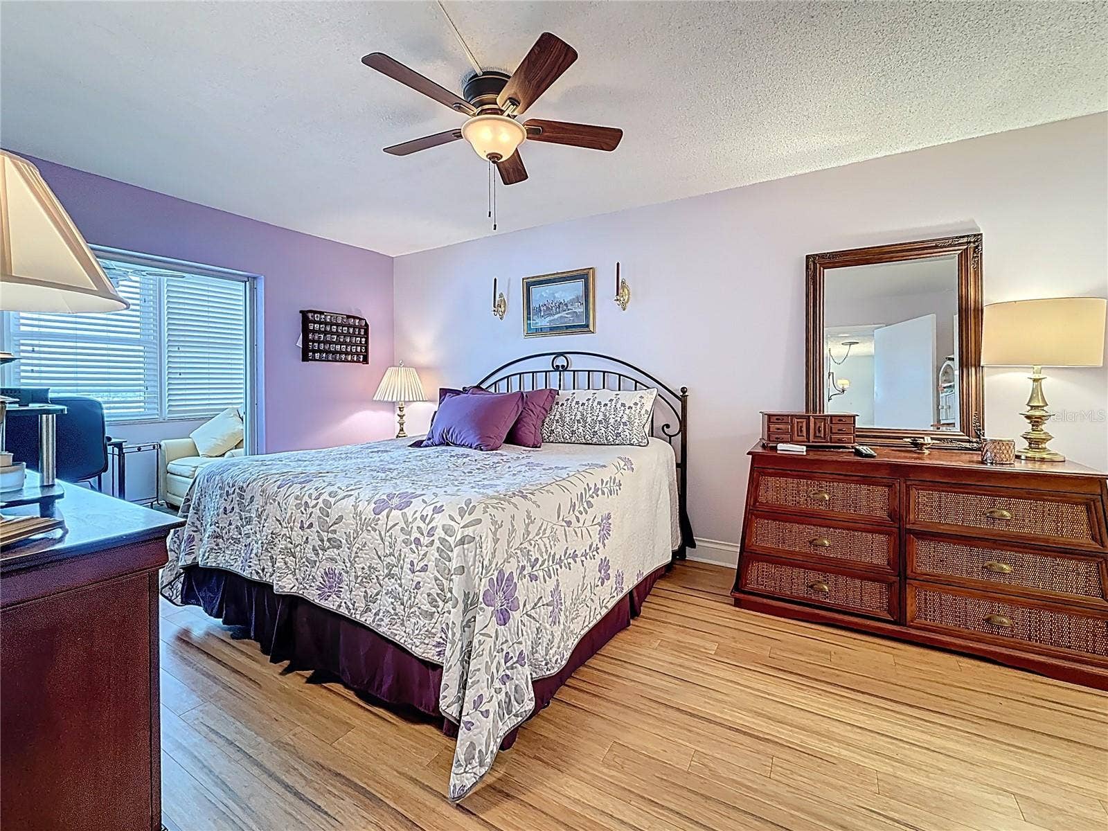 4725 COVE CIRCLE, #908, St Petersburg, FL 33708 The primary bedroom welcomes you to relax and overlooks the florida room
