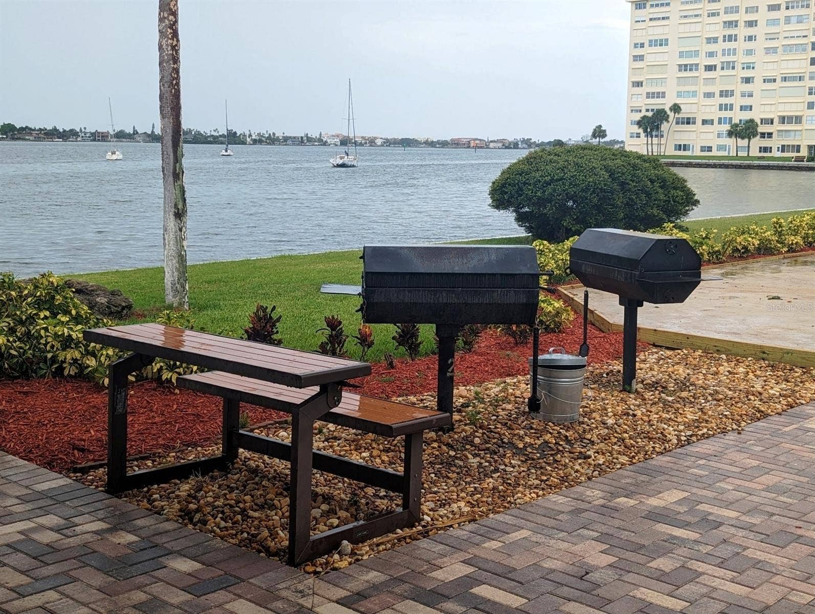 4725 COVE CIRCLE, #908, St Petersburg, FL 33708 Grilling area at Sea Tower