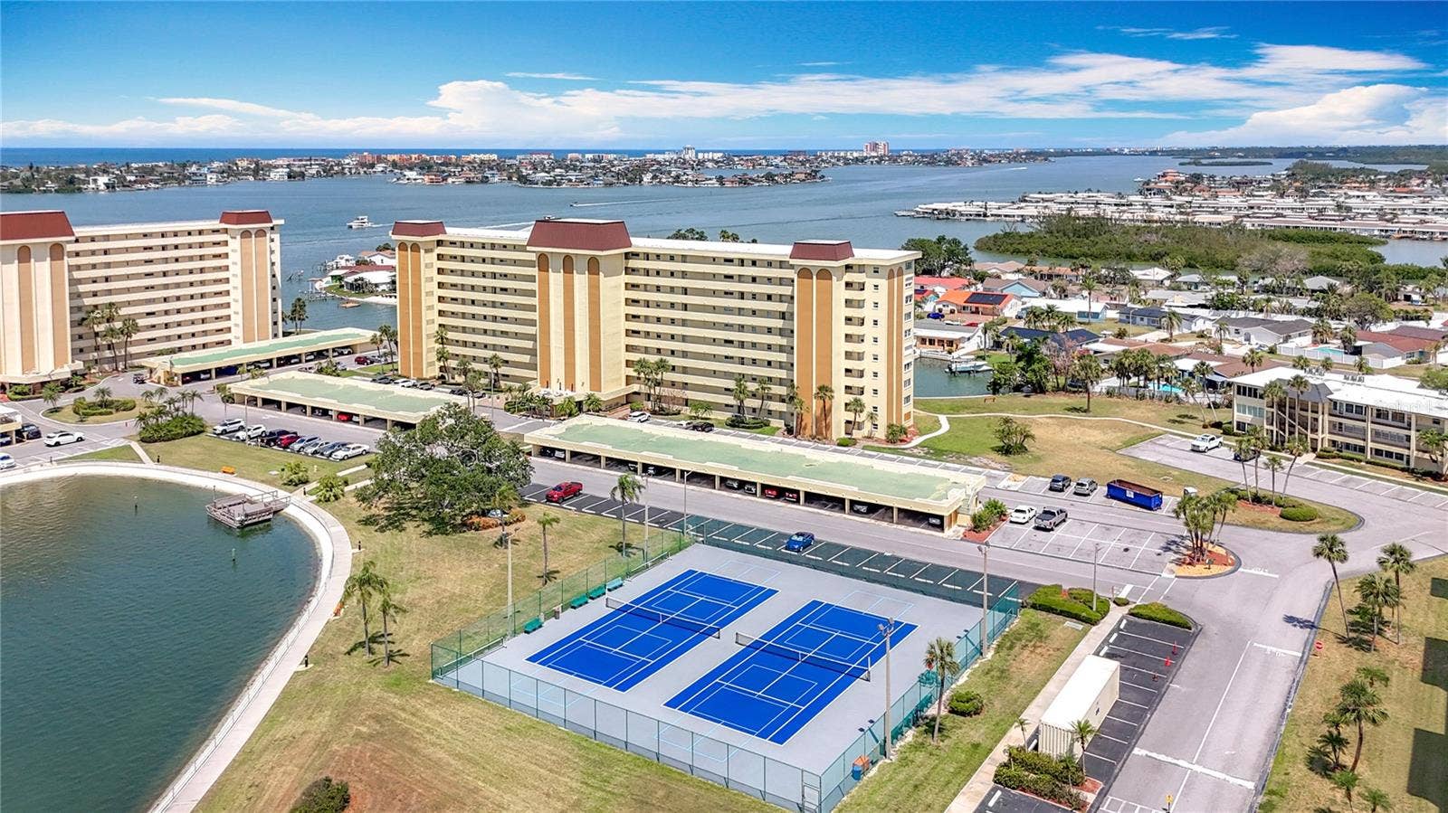 4725 COVE CIRCLE, #908, St Petersburg, FL 33708 Aerial view of the tennis courts in Sea Tower