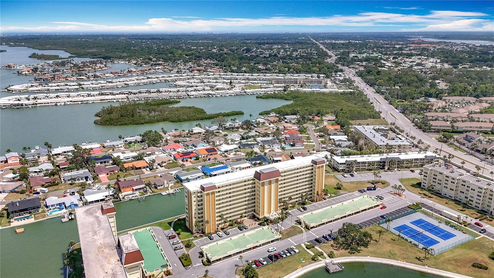 4725 COVE CIRCLE, #908, St Petersburg, FL 33708 This is a closer aerial look at the Columbiz building.
