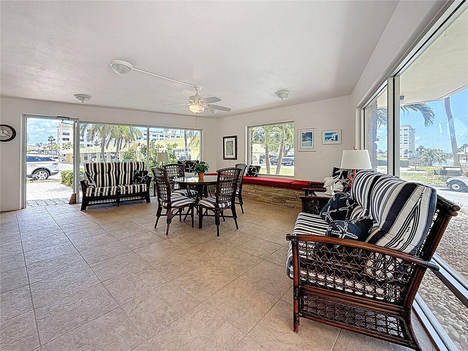 4725 COVE CIRCLE, #908, St Petersburg, FL 33708 There is a nice meeting room right at the entrance of the Columbia building. It is a great space to meet friends and family.