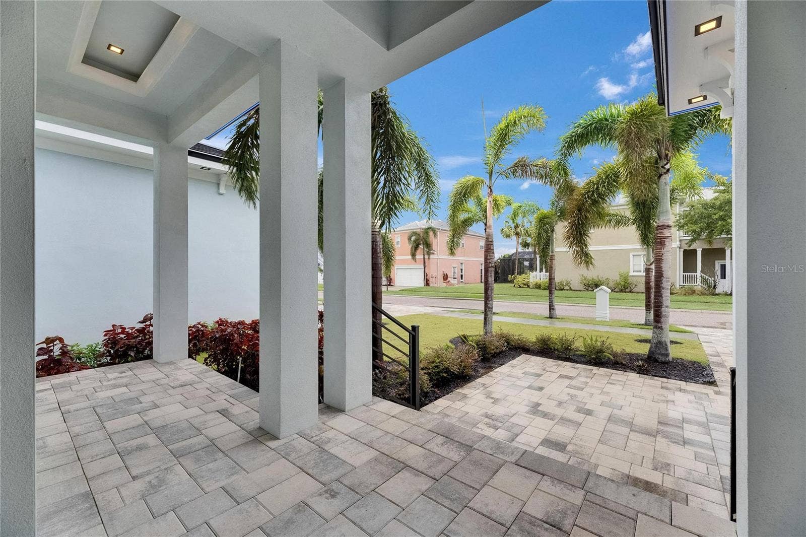 6528 SIMONE SHORES CIRCLE, Apollo Beach, FL 33572